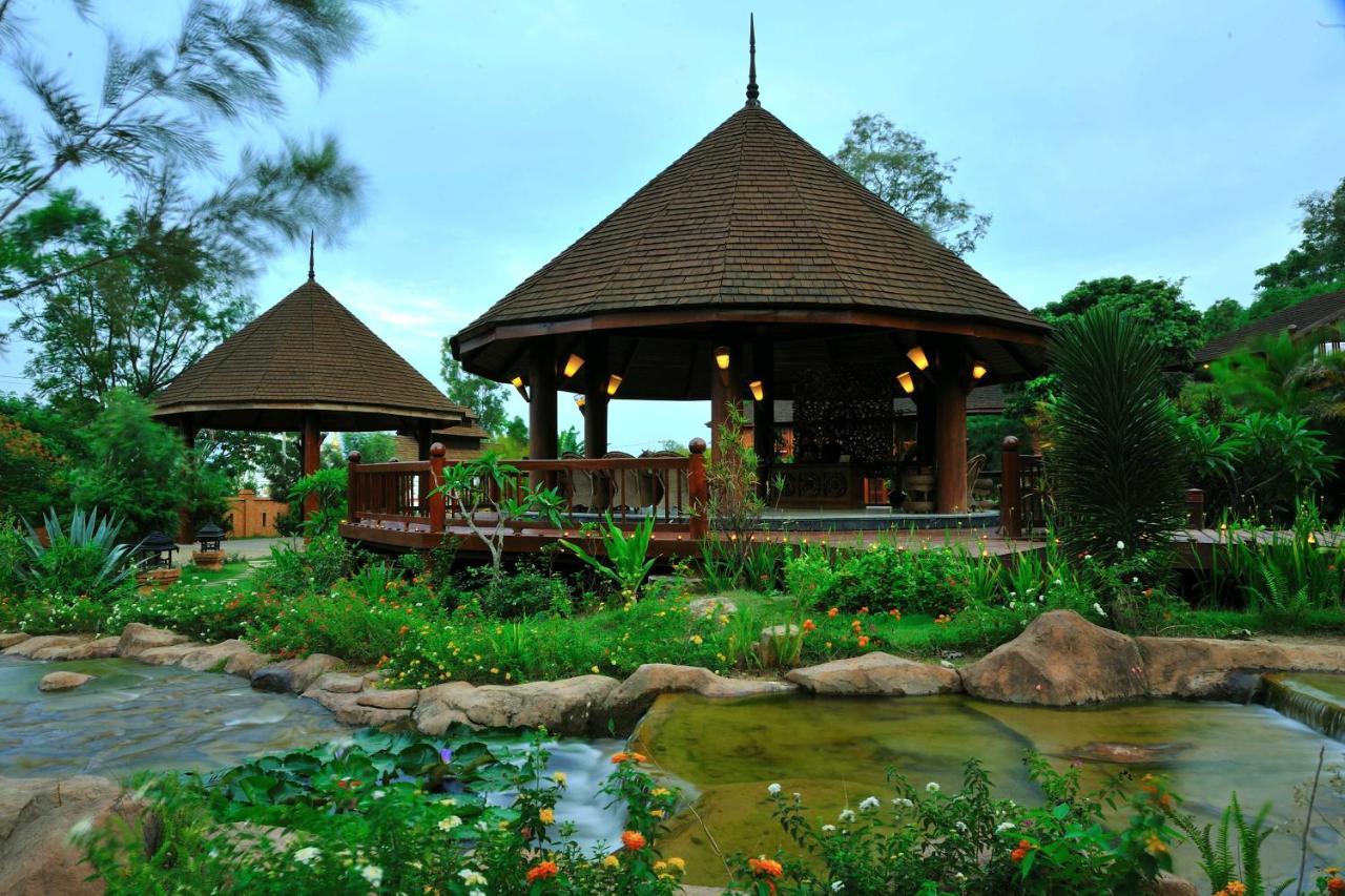 Pristine Lotus Resort Nyaung Shwe Exterior photo