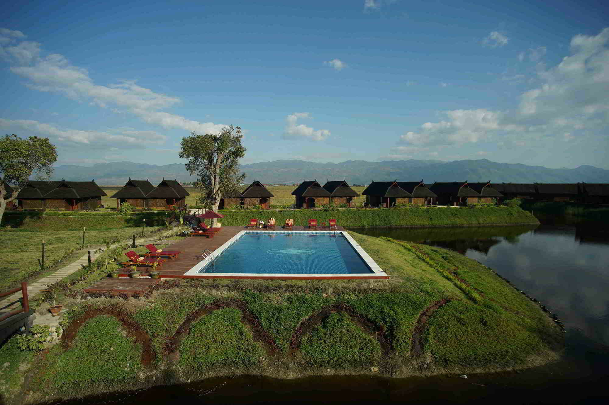 Pristine Lotus Resort Nyaung Shwe Exterior photo