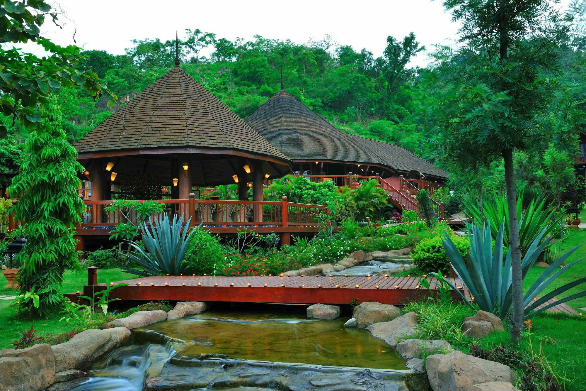Pristine Lotus Resort Nyaung Shwe Exterior photo